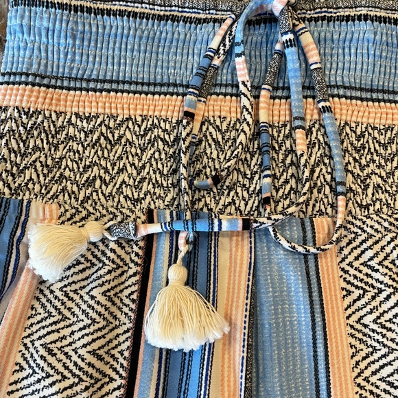 Venus XS fits small too with up to D cup halter jumpsuit EUC with pockets - Picture 5 of 14